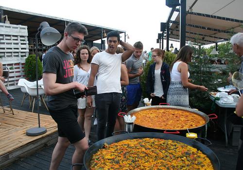 TARONJA Paella Party