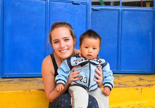 Working with kids volunteering